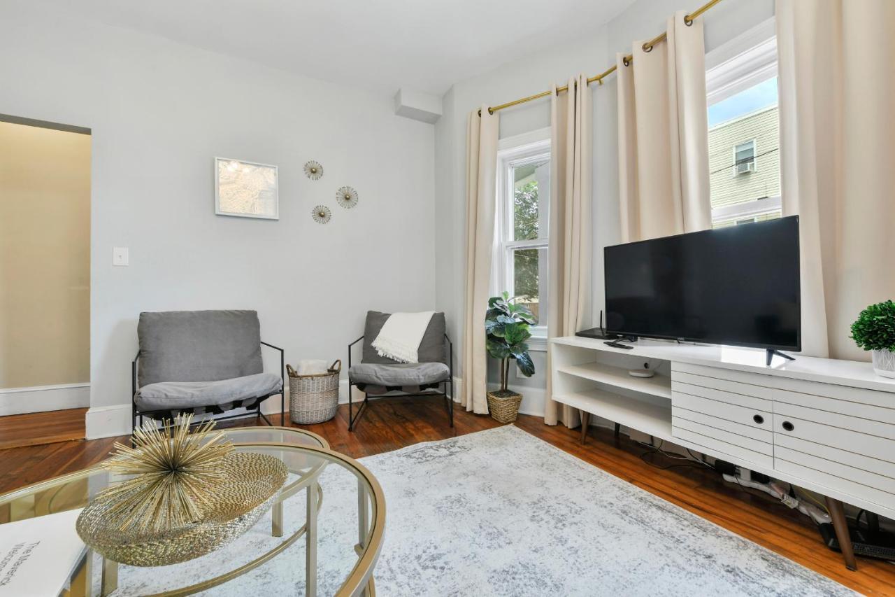 The Maverick - Luxurious Apartment - Free Parking - 2 Miles From Boston Logan Airport Chelsea Exterior foto